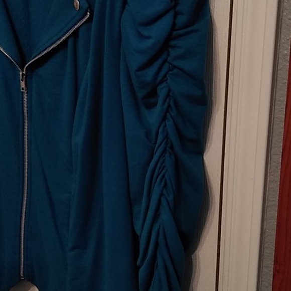 Jacket - Picture 3 of 3